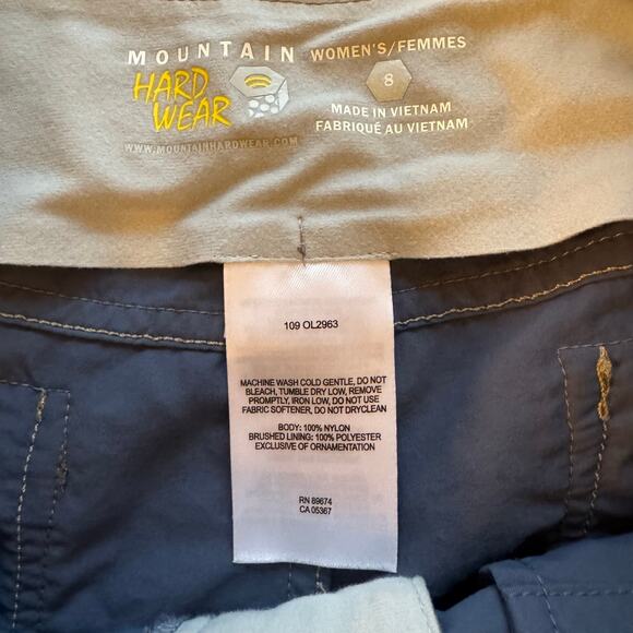 Mountain Hardware Women’s shorts navy size 8‎ hiking biking work outdoor - Picture 3 of 7